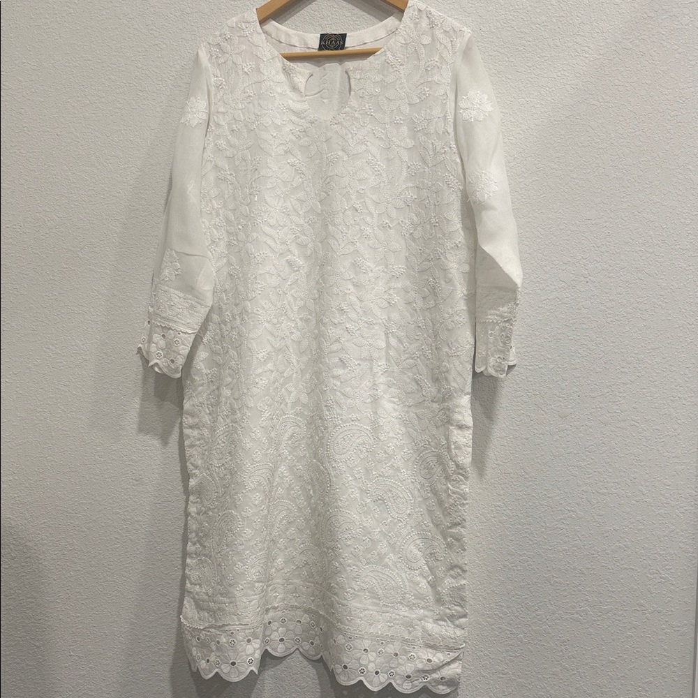Chic White Embroidered Long Sleeve Dress